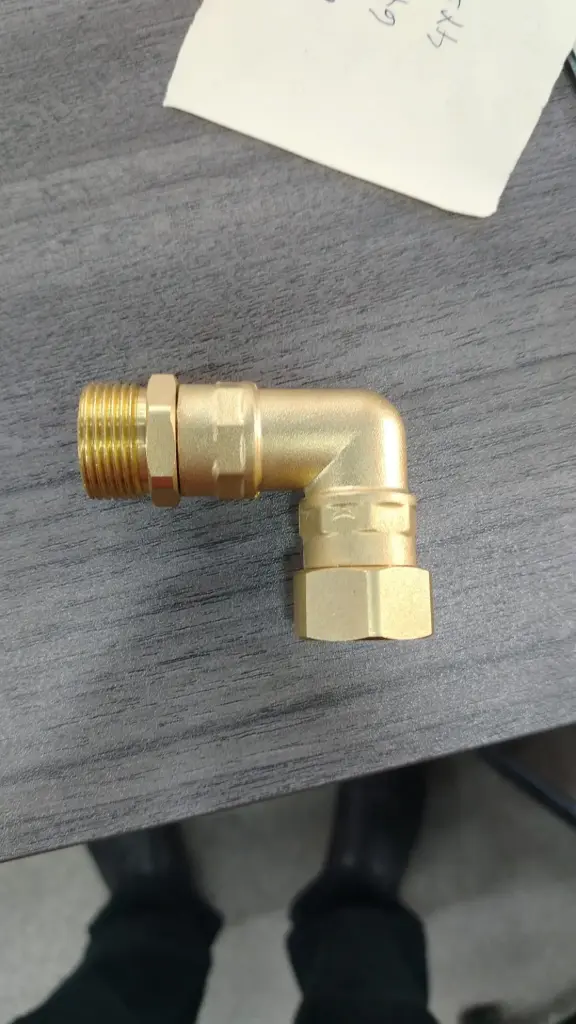 وصله عايد نحاس 3/4 - ادبتر